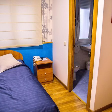 Hostal Montaloya Madrid Eksteriør bilde