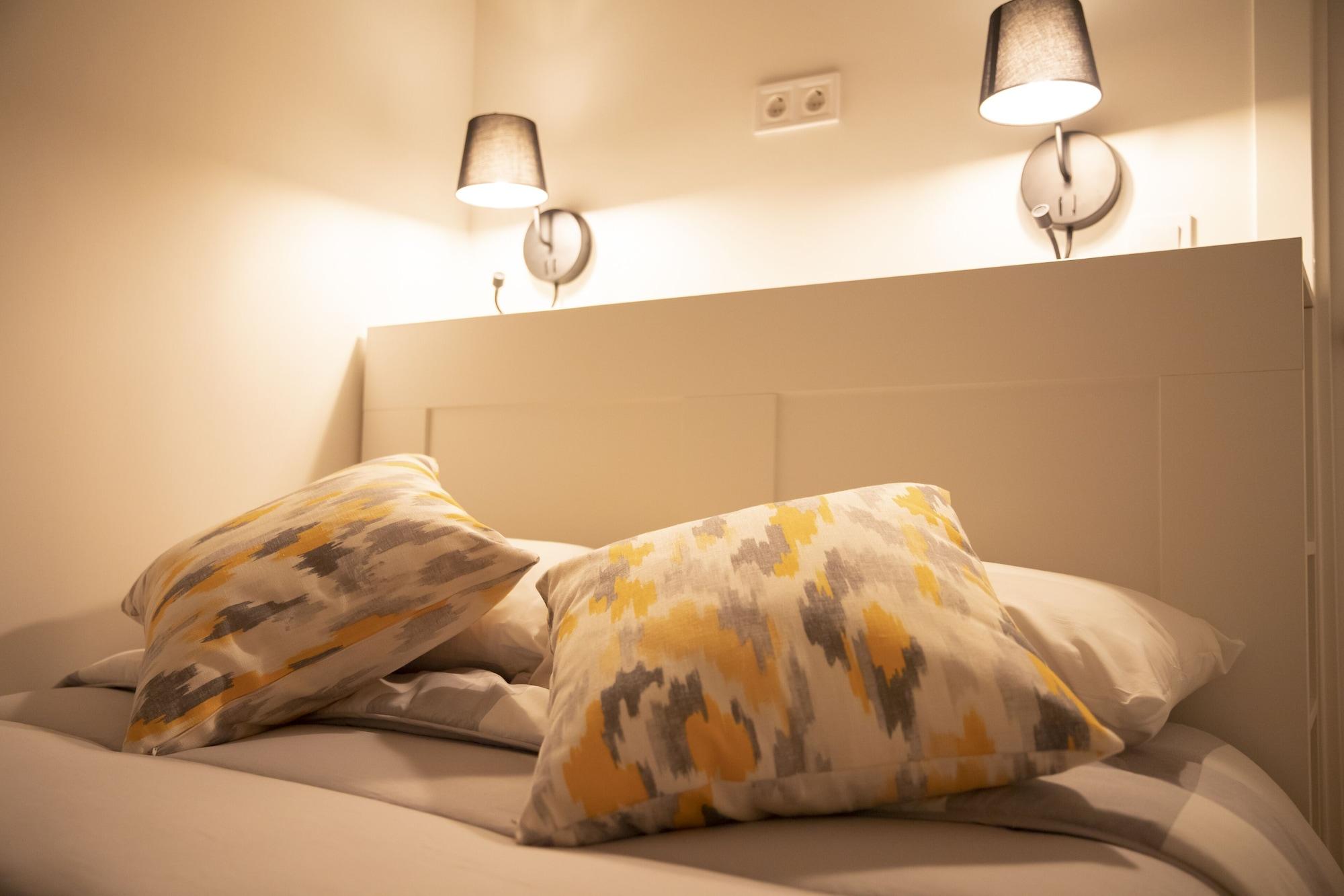 Hostal Montaloya Madrid Eksteriør bilde