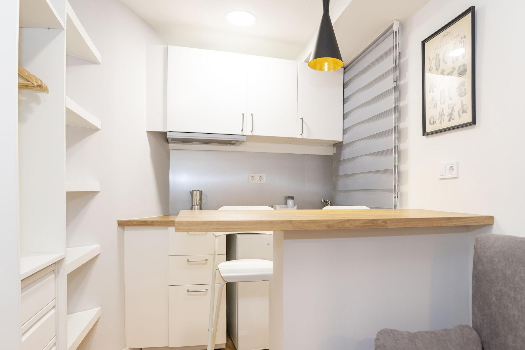 Hostal Montaloya Madrid Eksteriør bilde