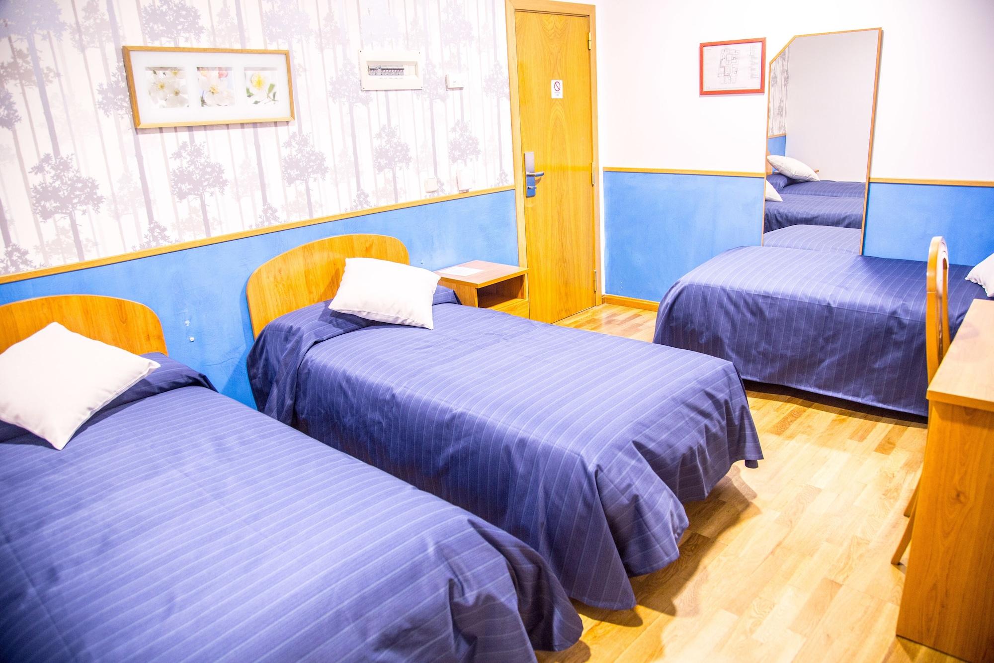 Hostal Montaloya Madrid Eksteriør bilde