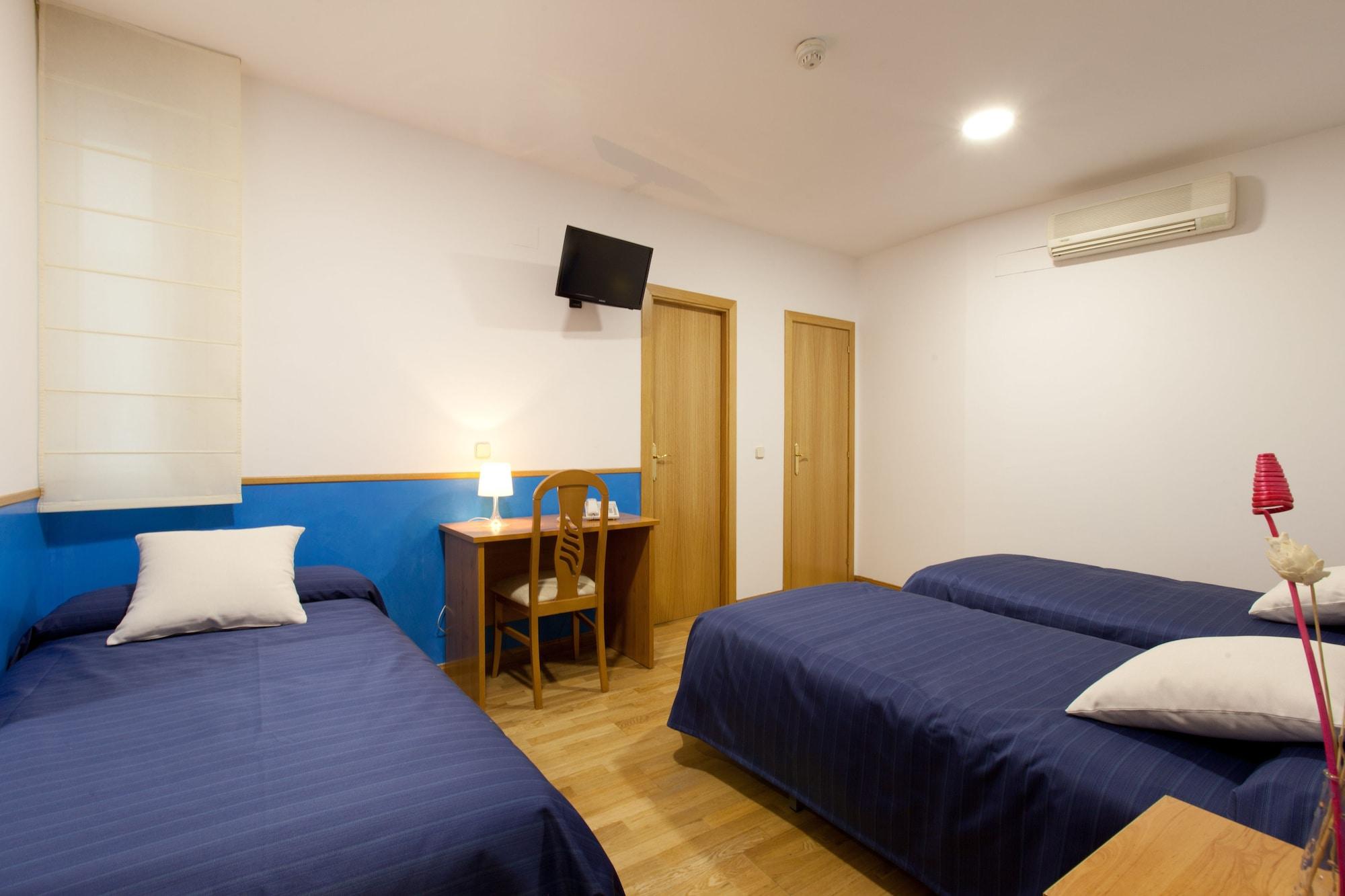 Hostal Montaloya Madrid Eksteriør bilde