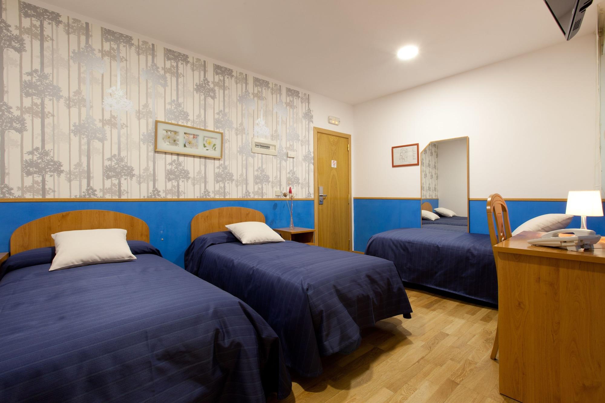 Hostal Montaloya Madrid Eksteriør bilde