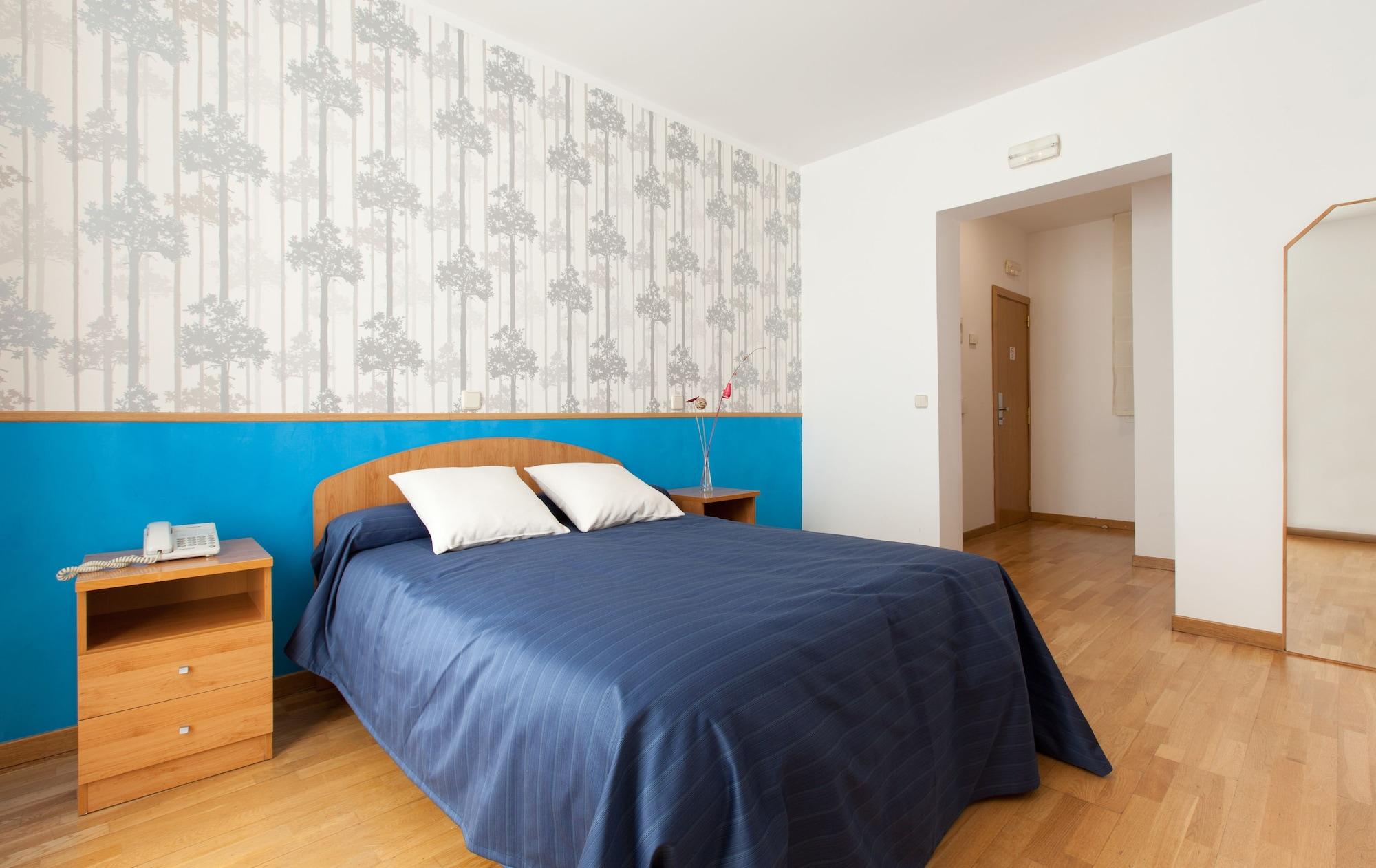 Hostal Montaloya Madrid Eksteriør bilde