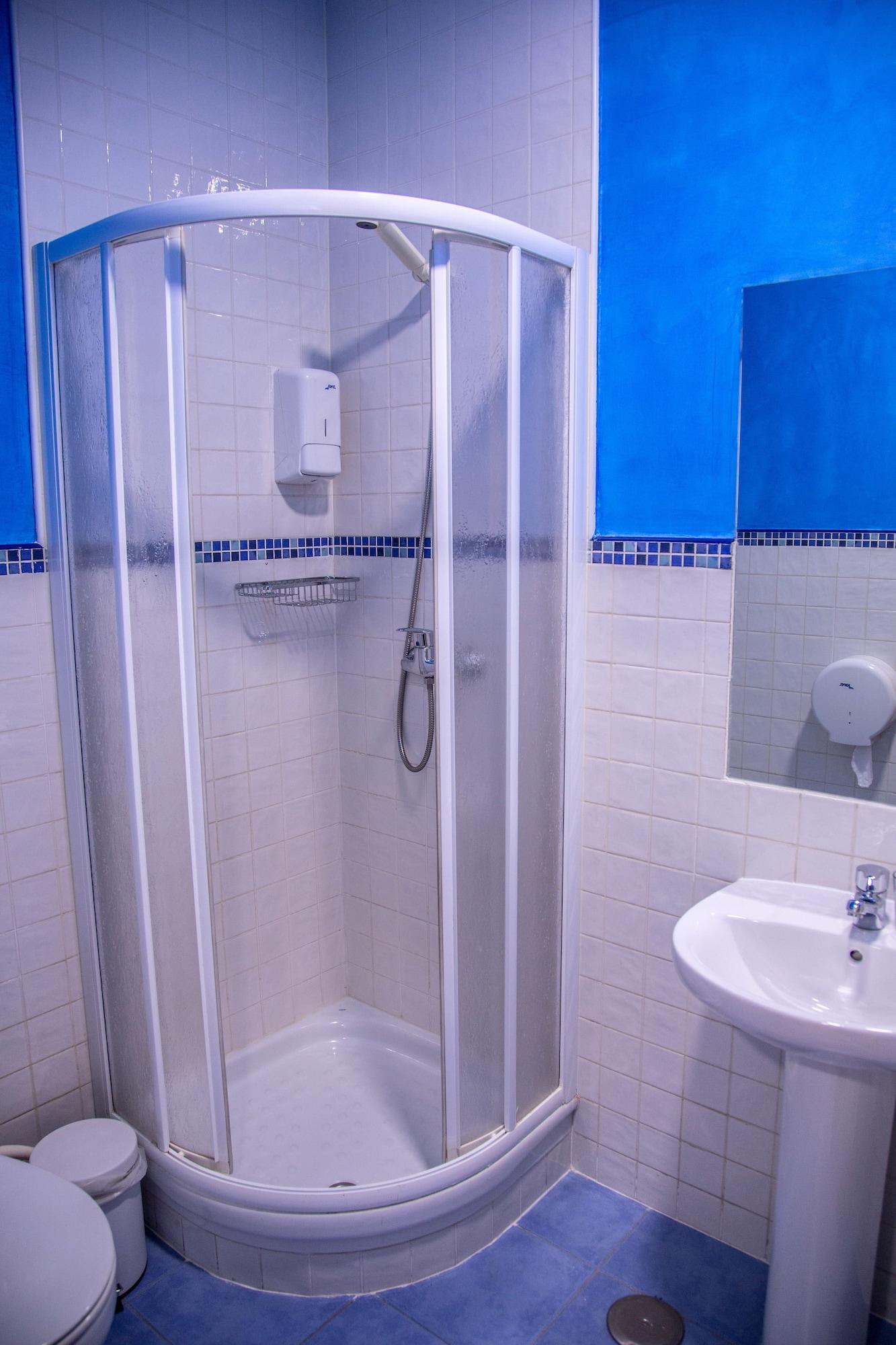Hostal Montaloya Madrid Eksteriør bilde