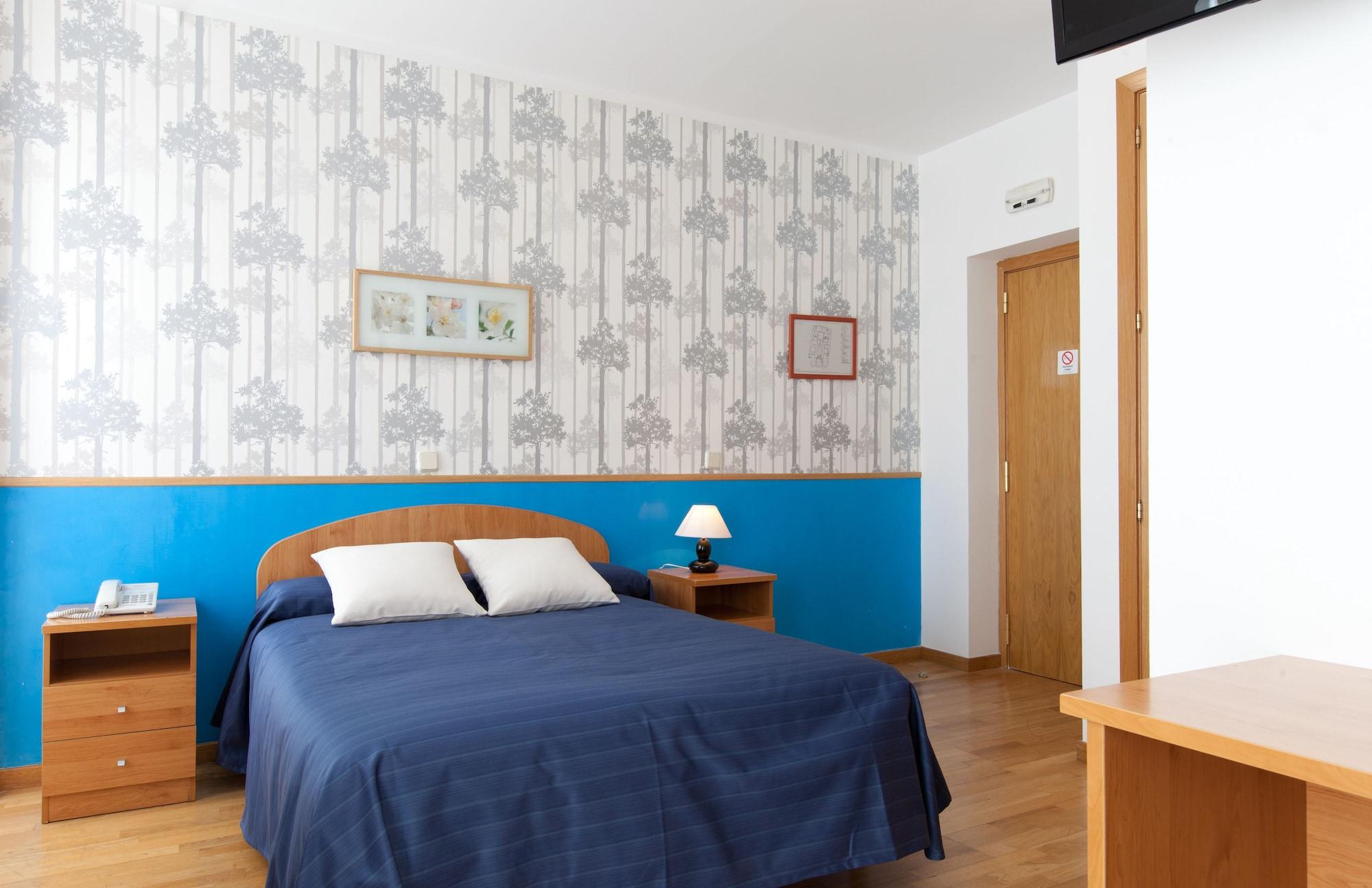Hostal Montaloya Madrid Eksteriør bilde