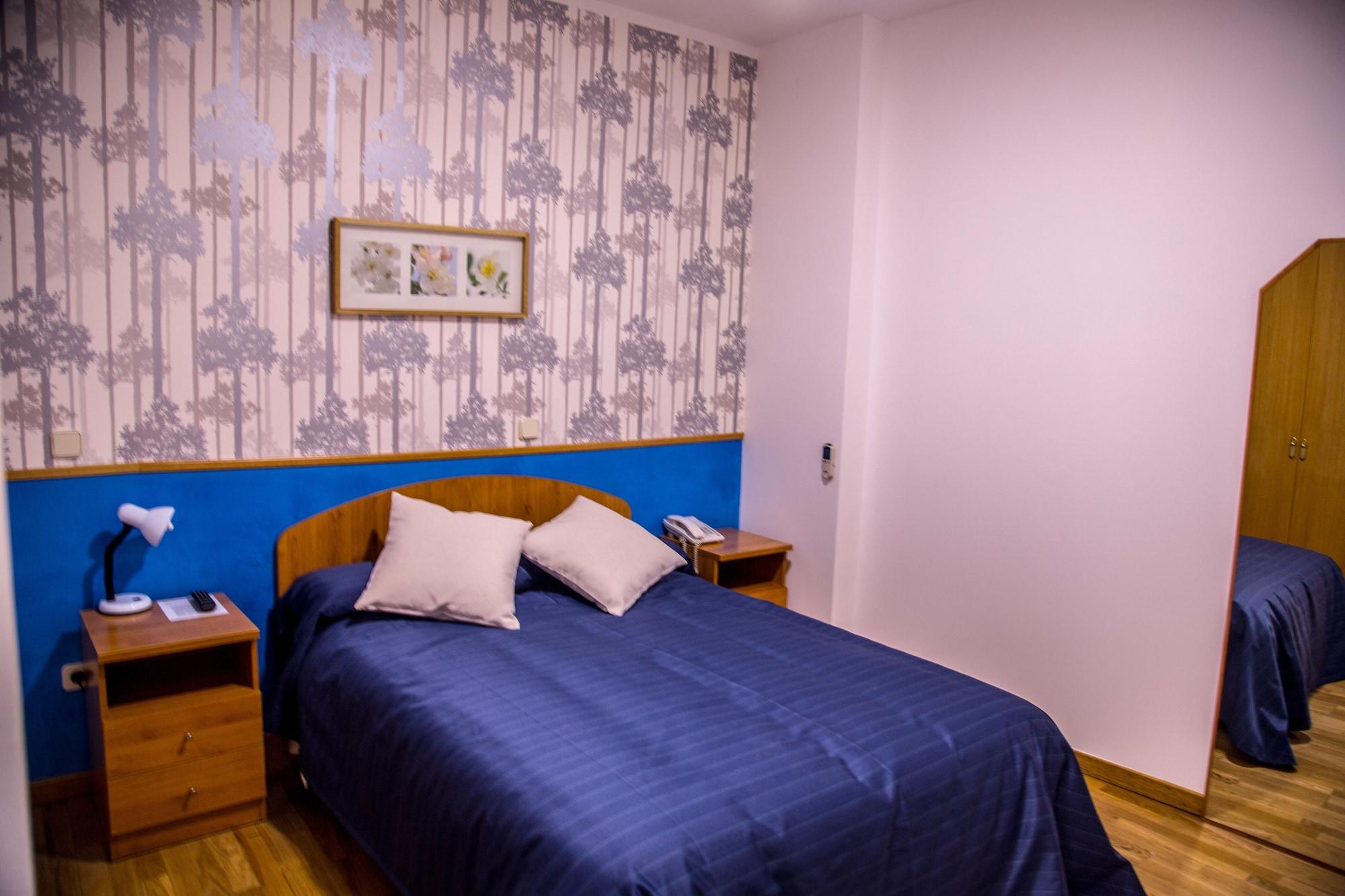 Hostal Montaloya Madrid Eksteriør bilde